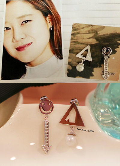 [現貨]《製作人》笑臉珍珠造型耳環