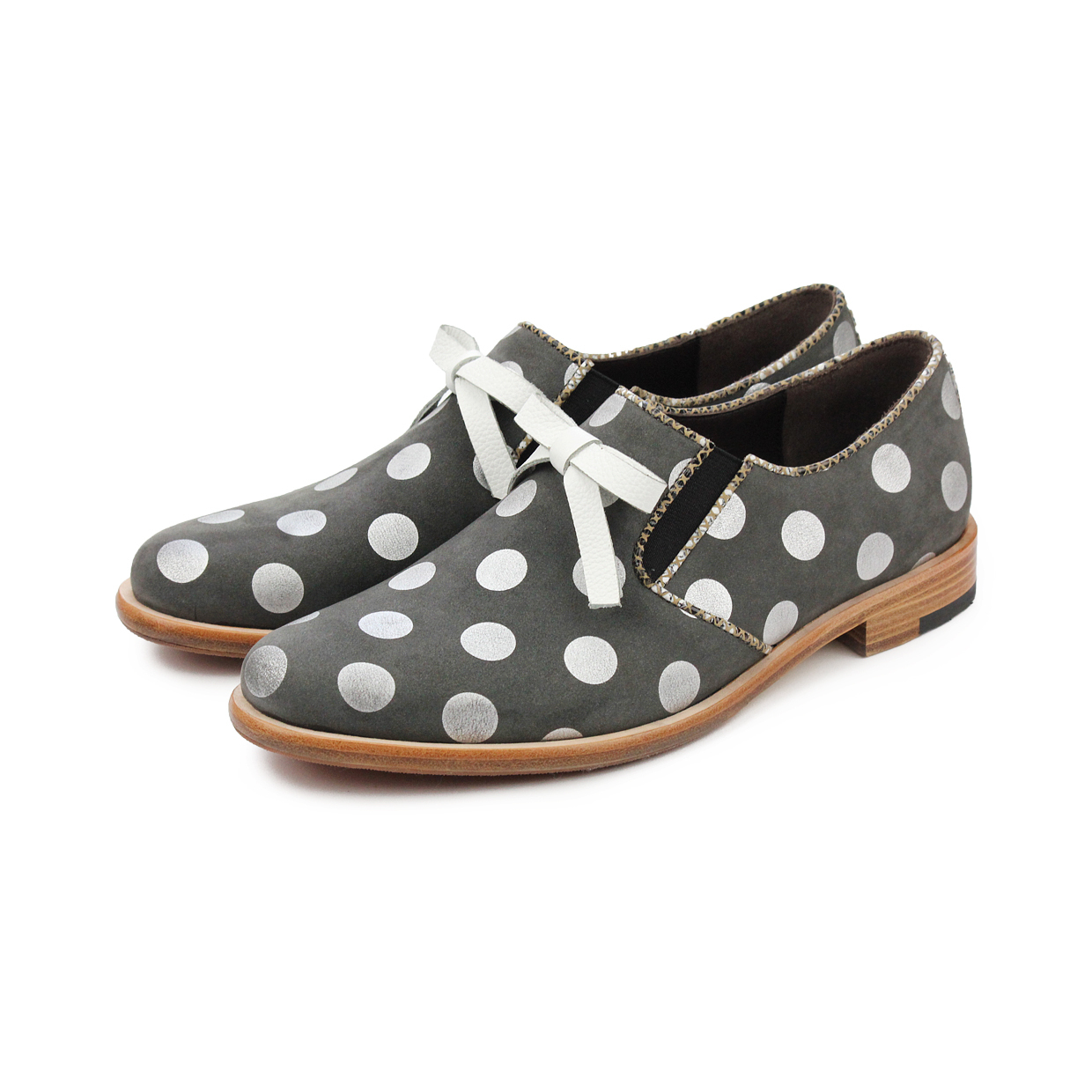 WINTER’S BUTTERFLY M1142 Grey PolkaDot Leather Slip-on Shoes