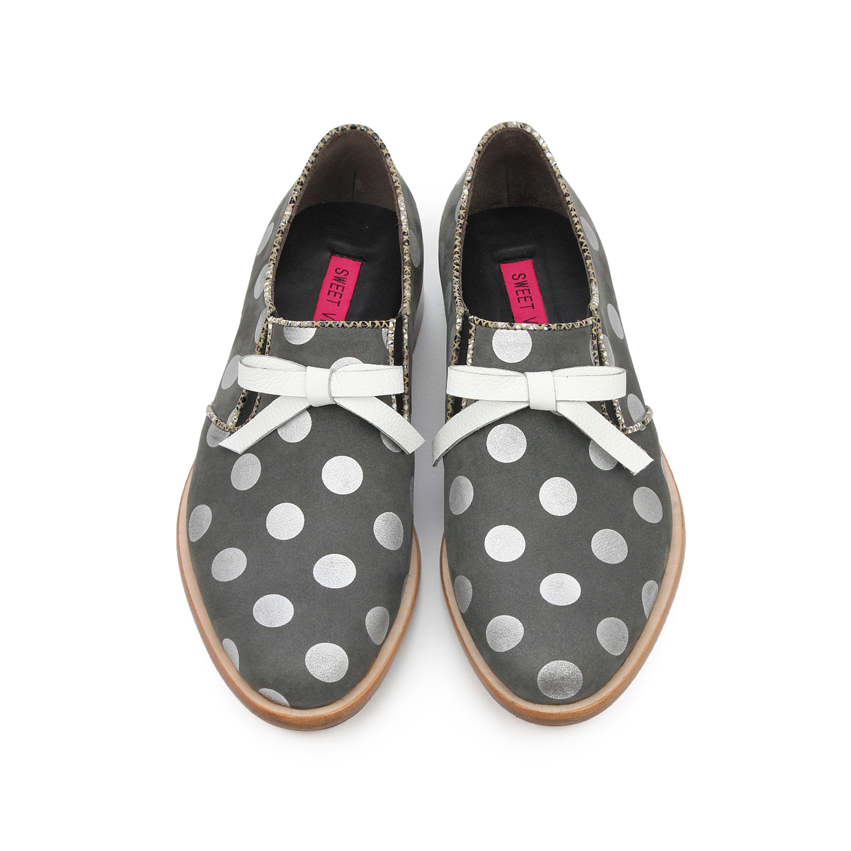 WINTER’S BUTTERFLY M1142 Grey PolkaDot Leather Slip-on Shoes