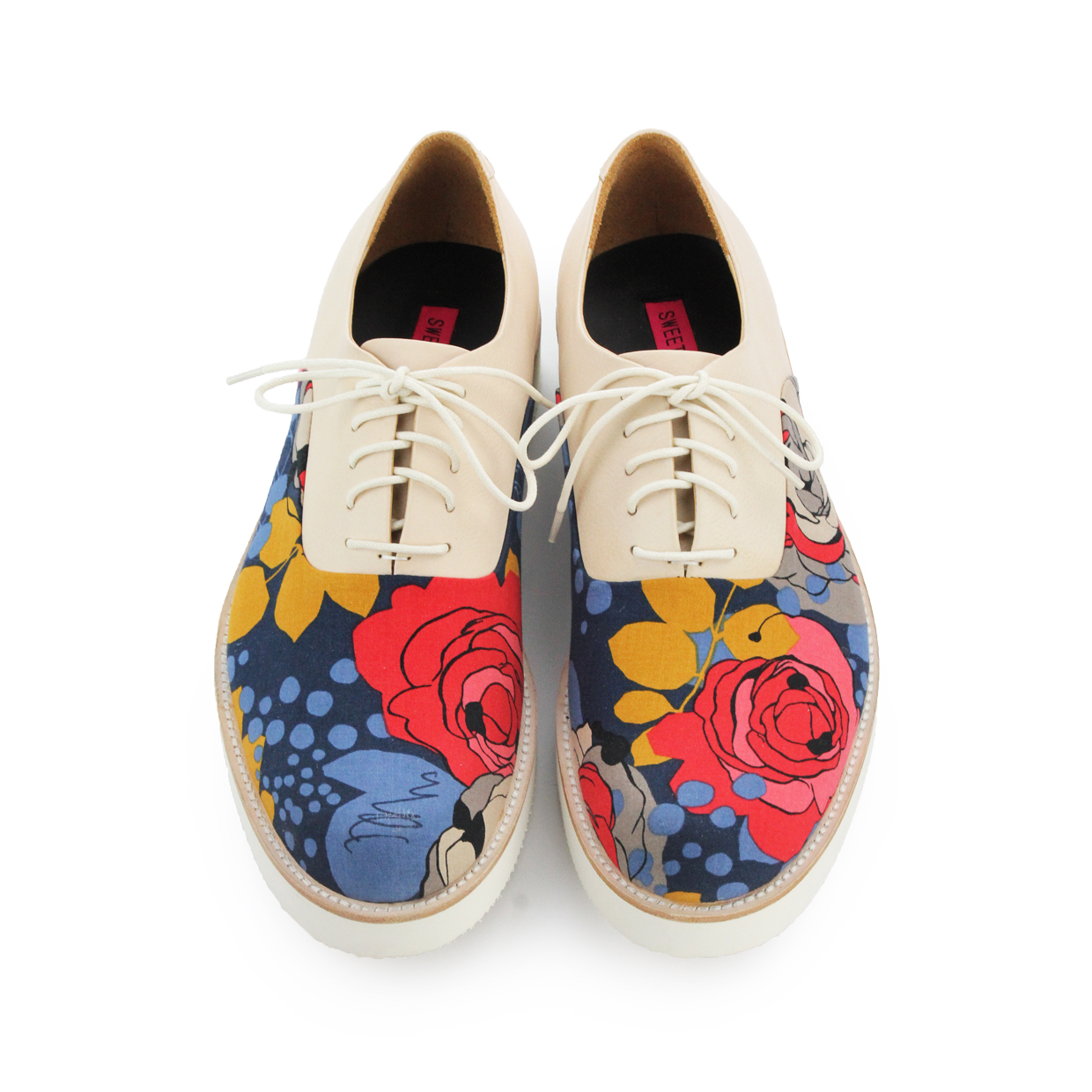 Alice Escapes M1138 Ivory Flowers Leather Sneakers