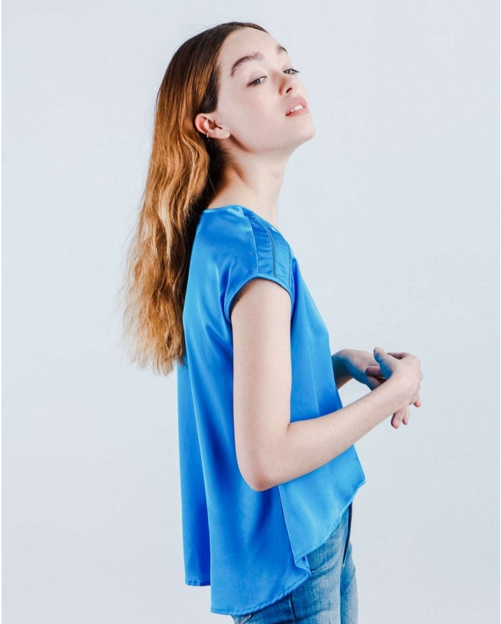 【Silvian Heach】緞面前短後長小袖子寬上衣