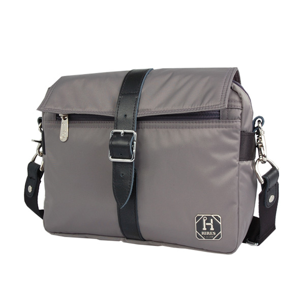 【HIRES】異夢空間系列-斜背包(灰色)
