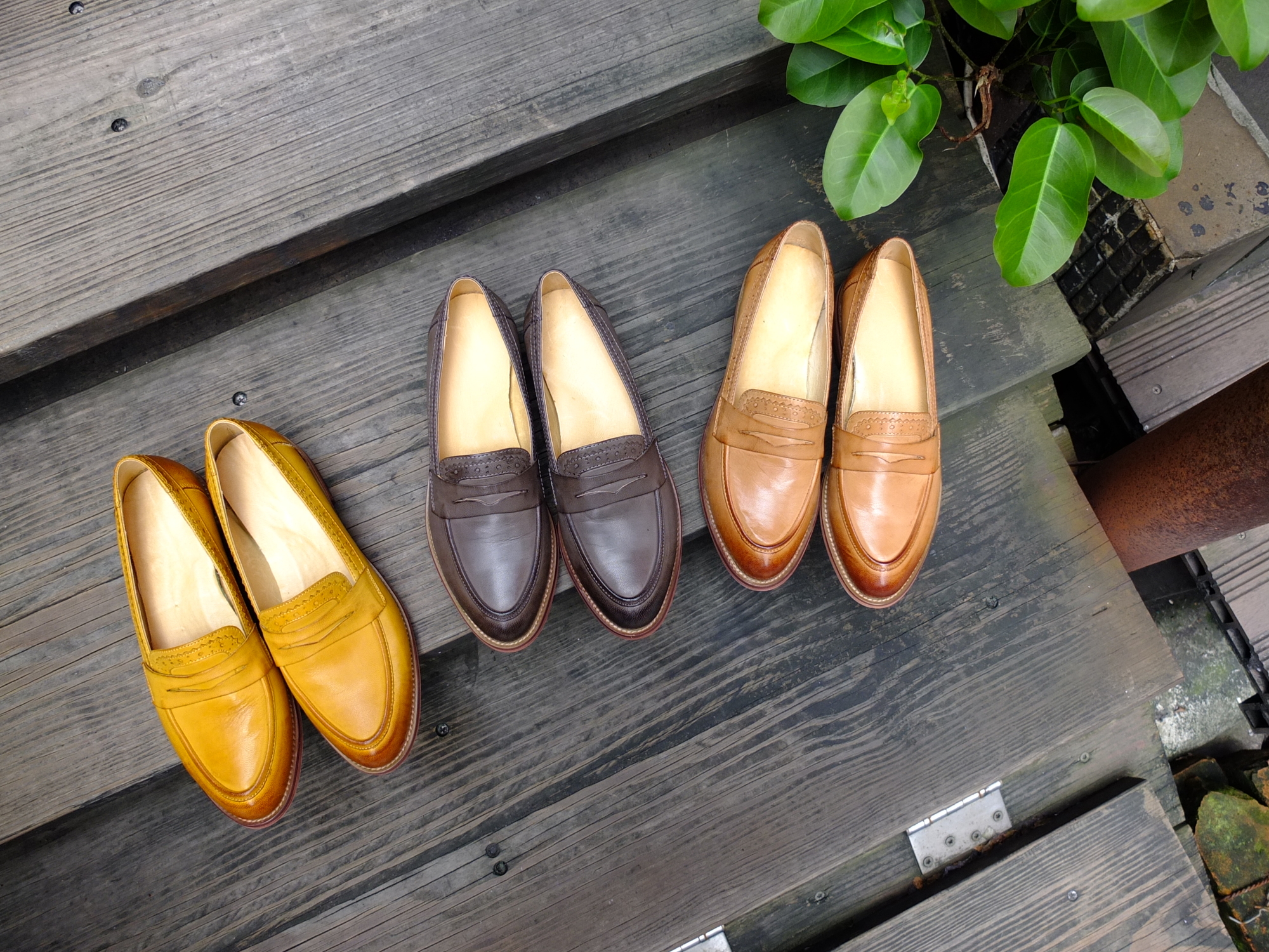 【校園愛戀】全真皮羊皮做舊擦色蕾絲雕花樂福鞋 三色