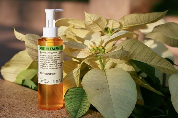 茶樹紅花抗痘卸妝油 ANTI-BLEMISH – TEA TREE SAFFLOWER CLEANSING OIL 200ML