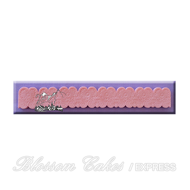 'Heart Border Small' Sugarcraft Silicone Mould