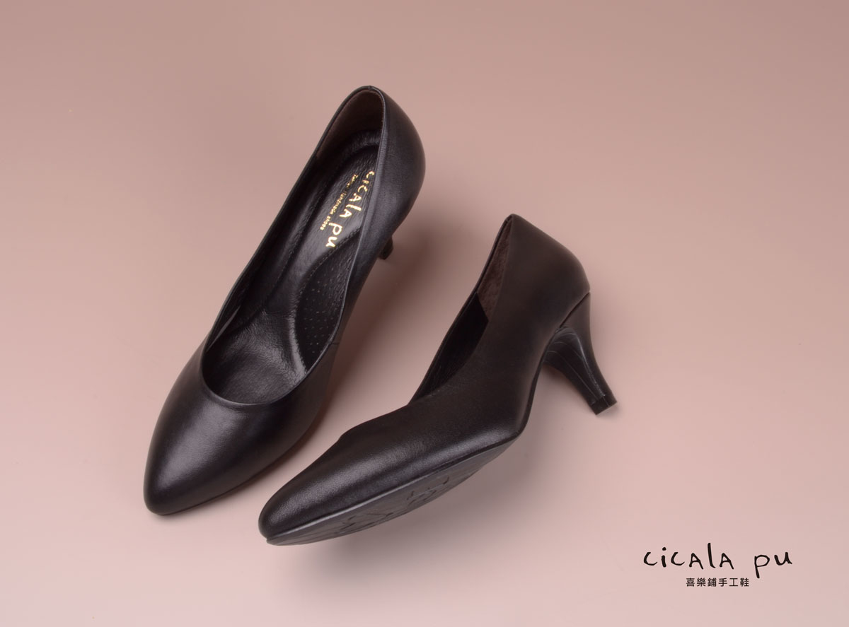 M 31595 經典低跟 尖頭鞋