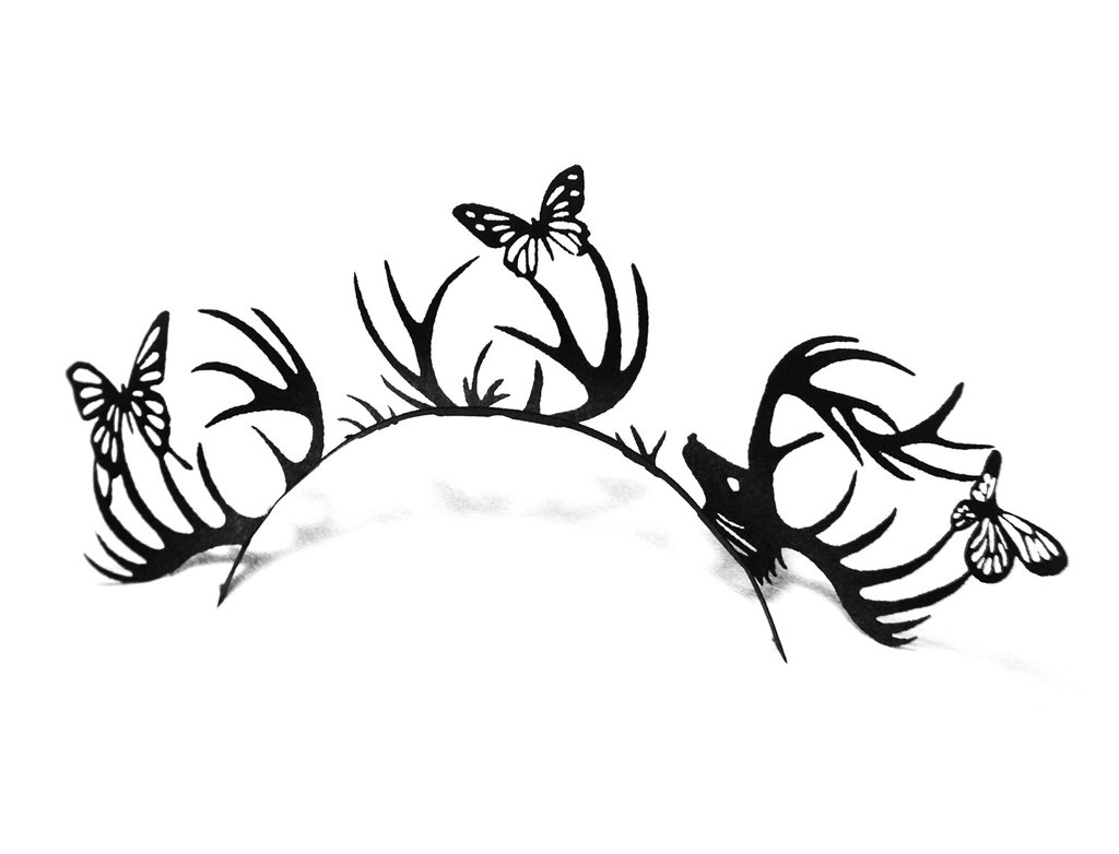 小鹿與蝴蝶 DEER & BUTTERFLY