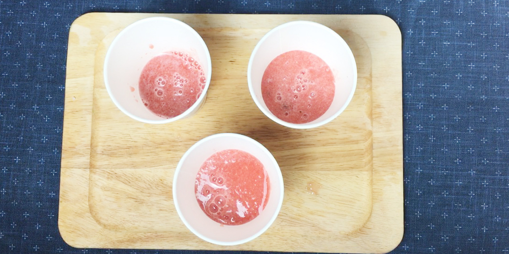 底層加入西瓜汁後放入冷凍