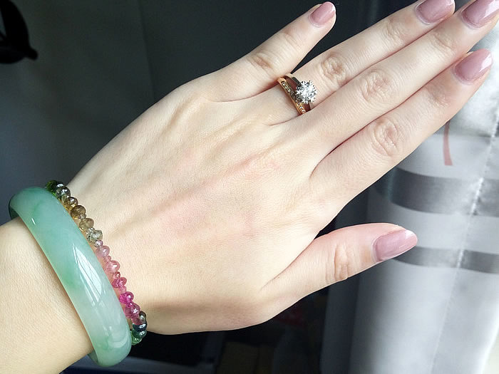 貴妃鐲, 翡翠冰種貴妃鐲