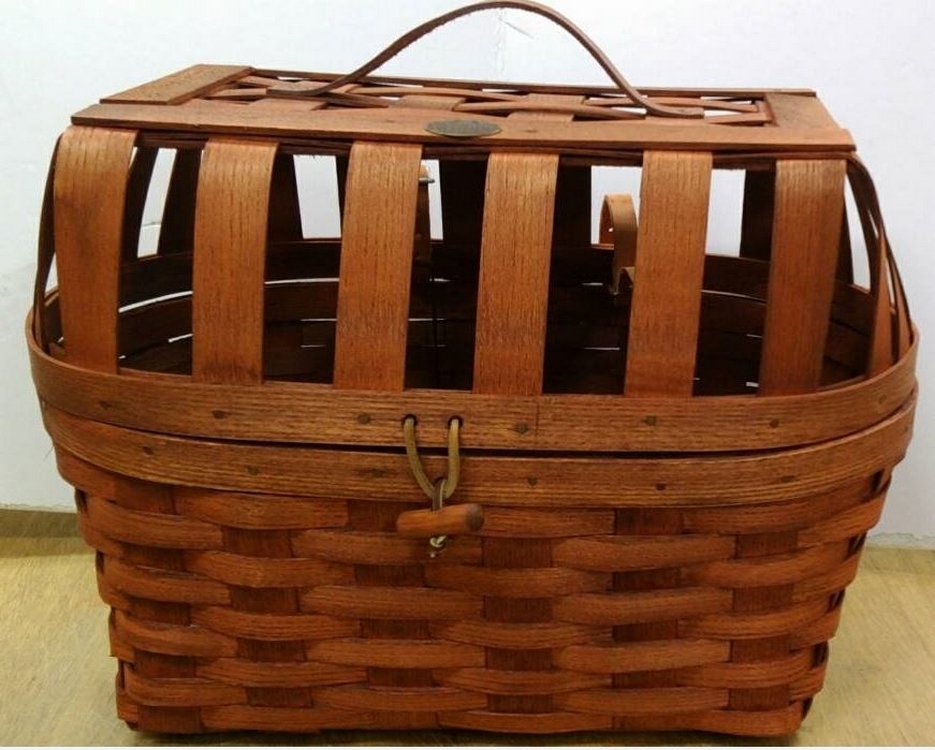 Pet carrier with leather handle & post piece-腳踏車購物籃附固定後片