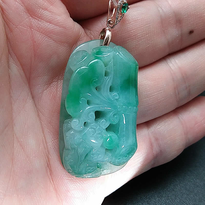 J143 極品冰種油青帶陽綠如意富竹吊墜