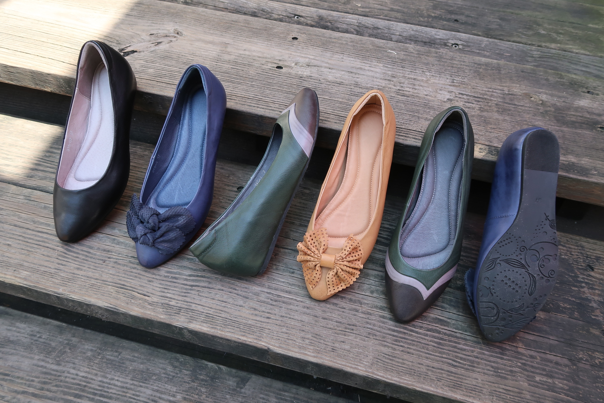 【窈窕OL】柔軟蠟感綿羊皮坡跟內增高包鞋