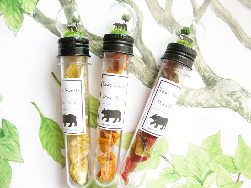 草原上的熊-玻璃球試管造型繽紛小果乾