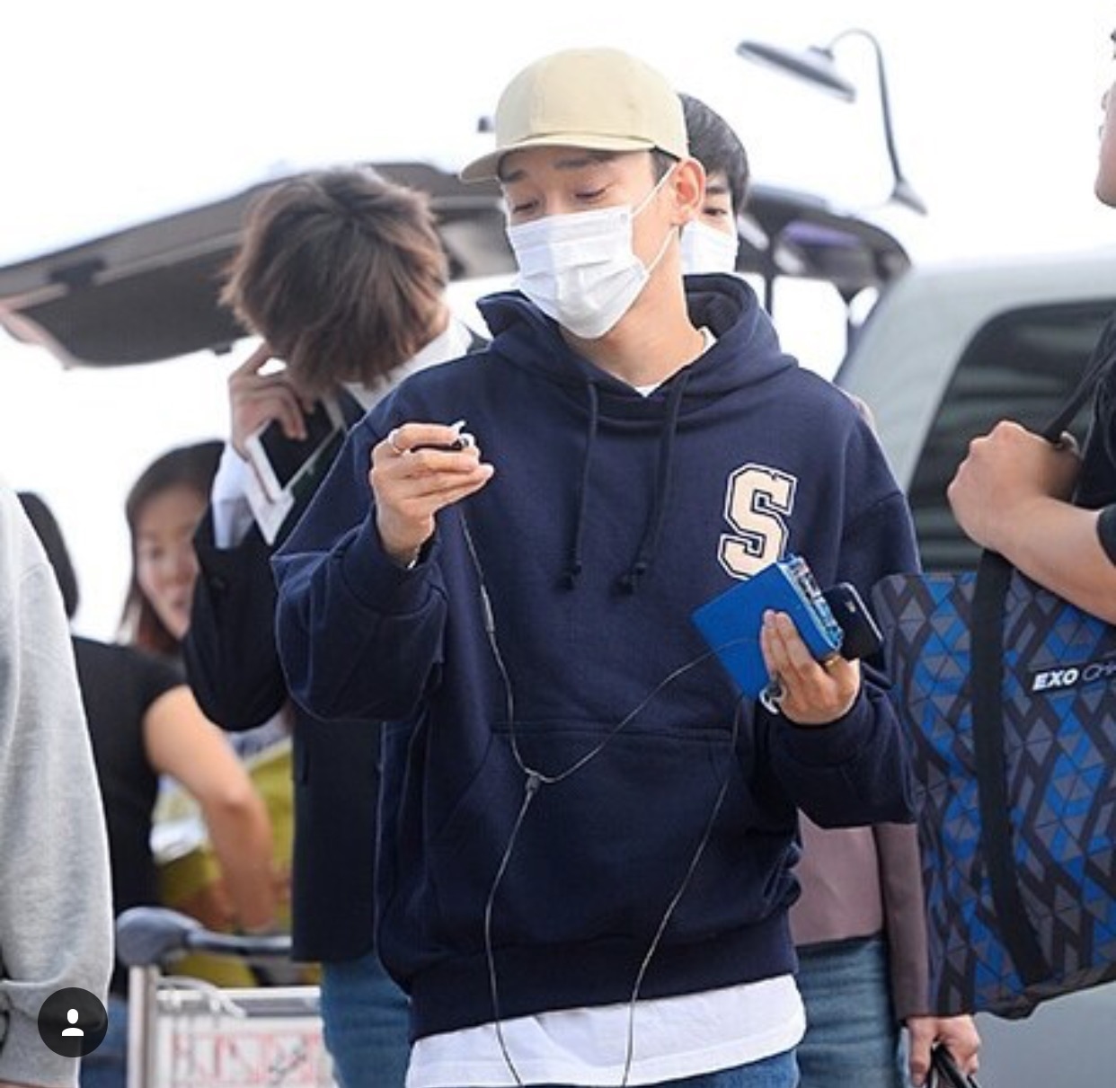 Something S OVERSIZE HOODIE