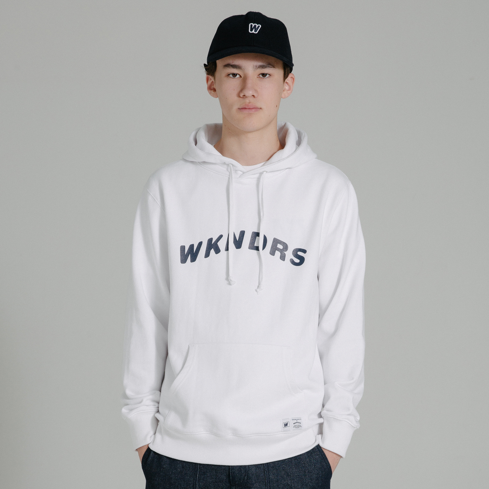 WKNDRS WAVY LOGO HOODIE (WHITE)