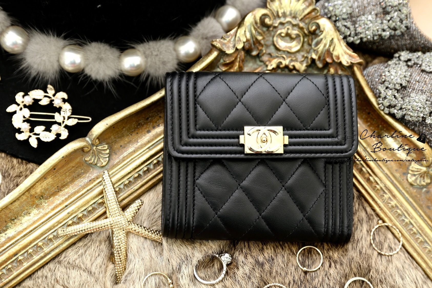 Chanel Boy Wallet 黑色金CC羊皮菱格紋三折短夾-Charline Boutique 精品代購