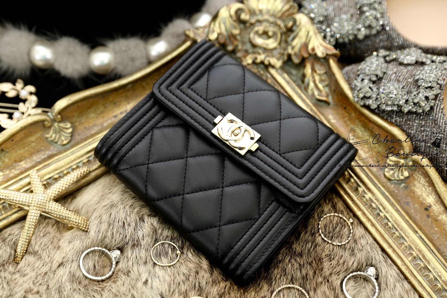 Chanel Boy Wallet 黑色金CC羊皮菱格紋三折短夾-Charline Boutique 精品代購