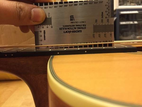 吉他弦距過高處理