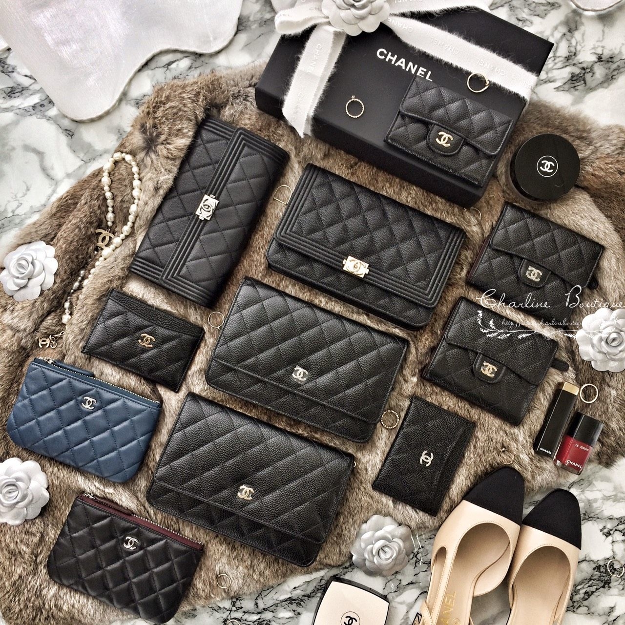 Chanel 黑色金釦荔枝紋三折短夾,Chanel 黑色金CC荔枝紋卡片夾,Chanel 黑色金CC酒紅內裡荔枝紋零錢包,Chanel 黑色金CC荔枝紋前釦式長夾,Chanel 黑色銀鍊荔枝紋肩背包-Charline Boutique 精品代購