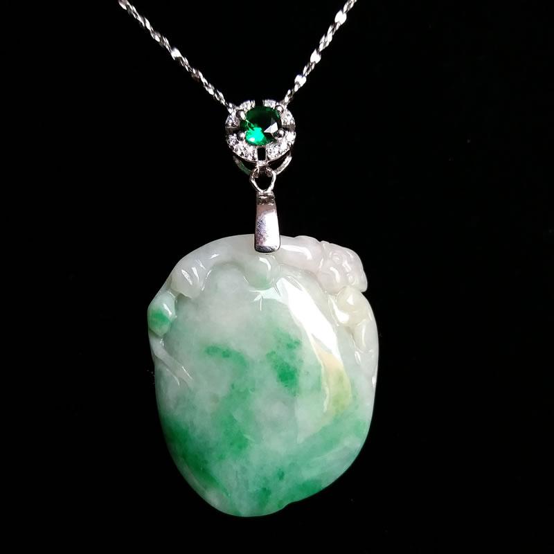 冰糯白底飄陽綠猴子壽桃玉墜, 天然翡翠A玉, 緬甸玉, Jade, Jadeite