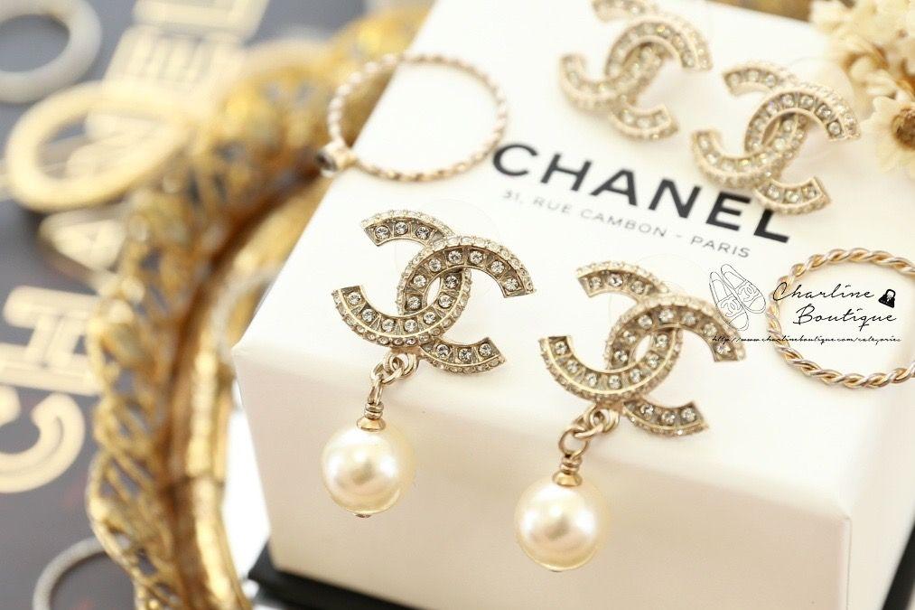 Chanel Earrings 金色方格CC水鑽垂墜珍珠耳環-Charline Boutique 精品代購