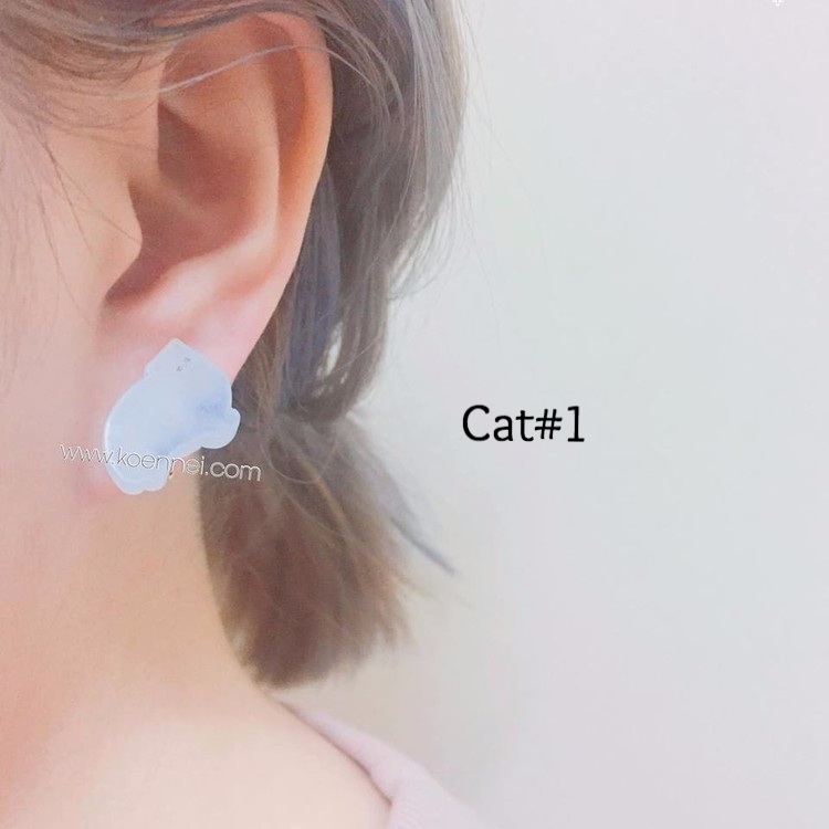 [網上限定優惠]Gargle白色貓咪耳環（2色）
