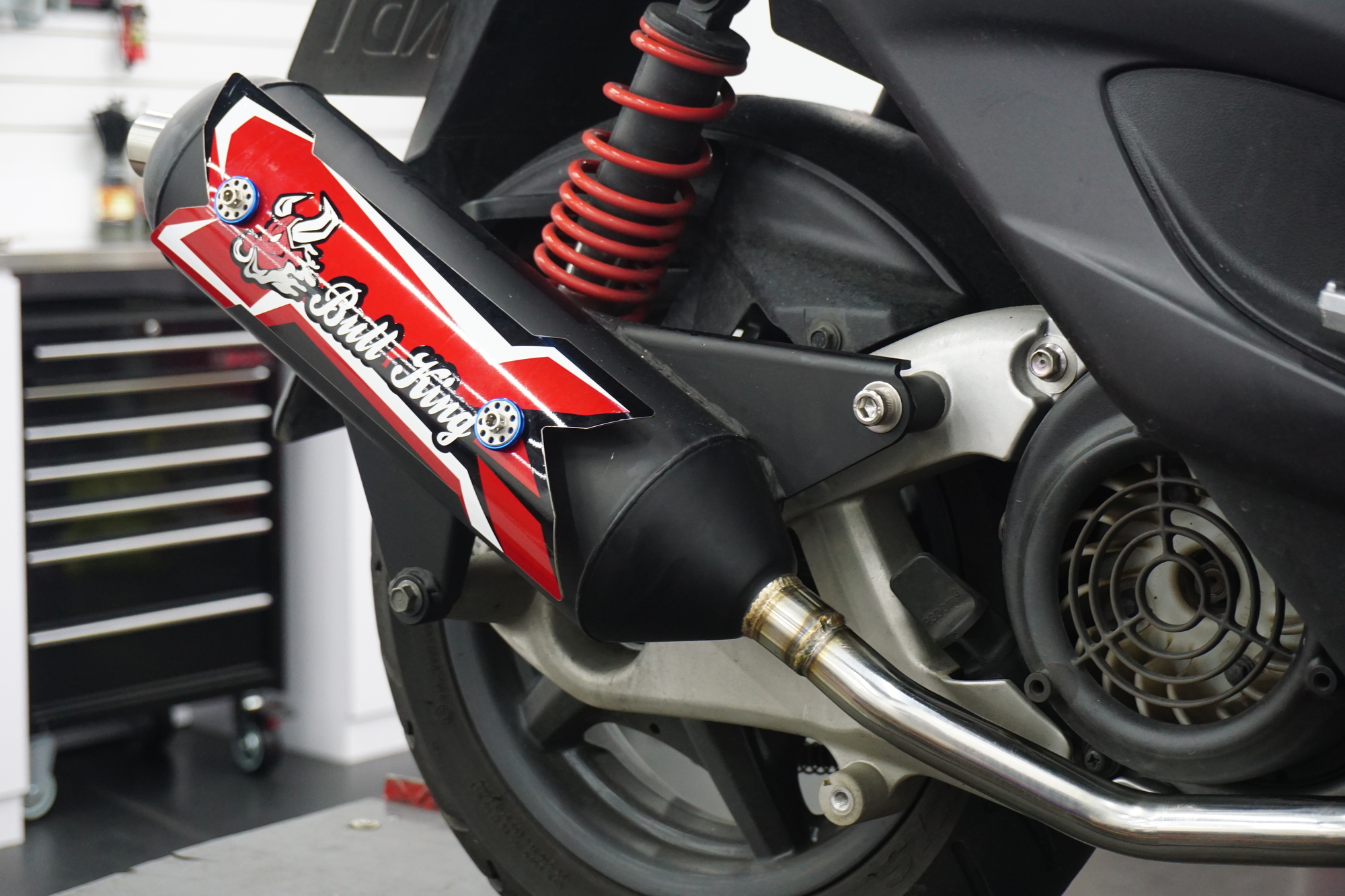 牛王經典黑鐵管