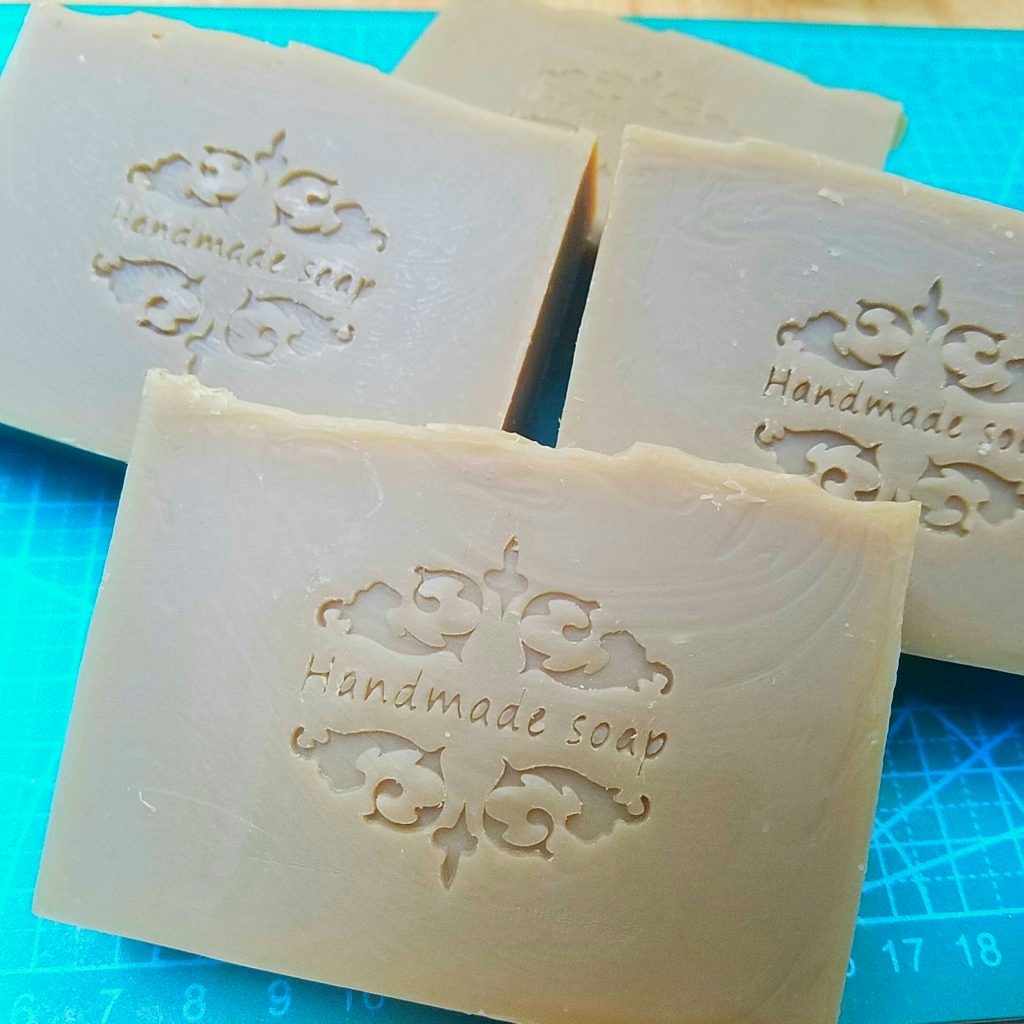 松焦止癢皂 120克