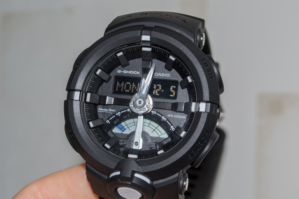 g shock 208ar