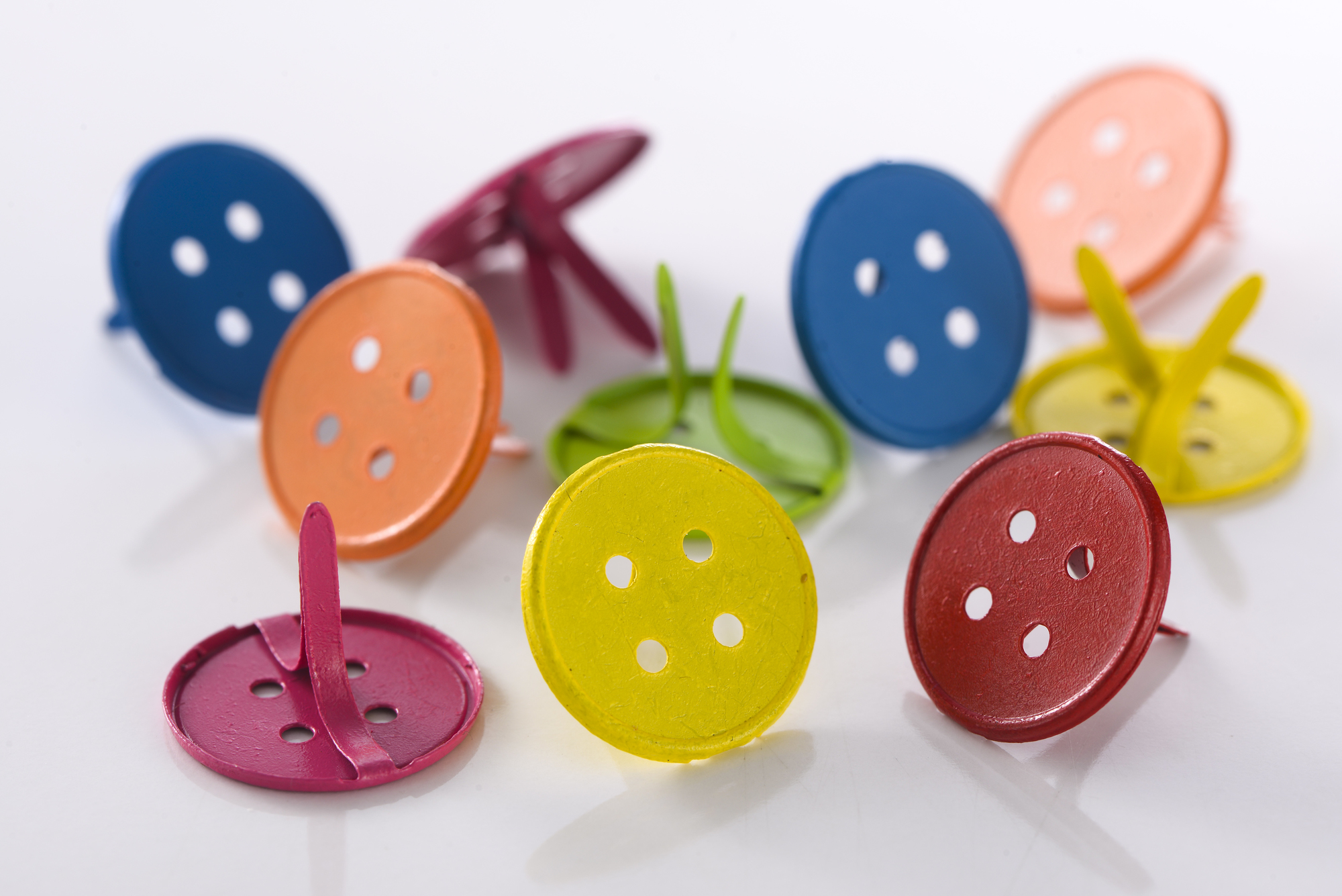 造型兩腳釘 | 中圓形釦子 (18 mm)  #T9003