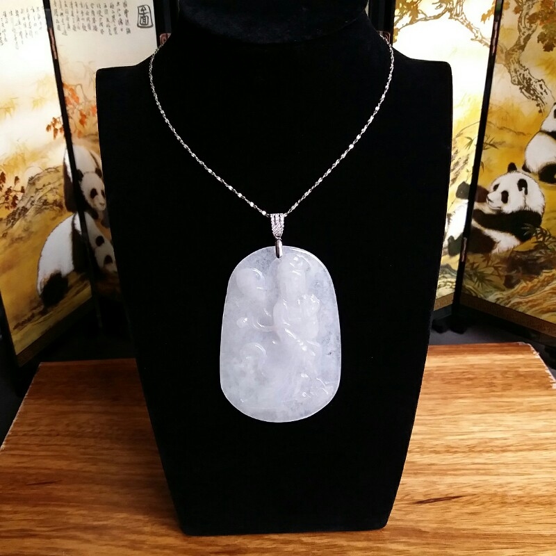 J449 冰種白翡觀音玉珮