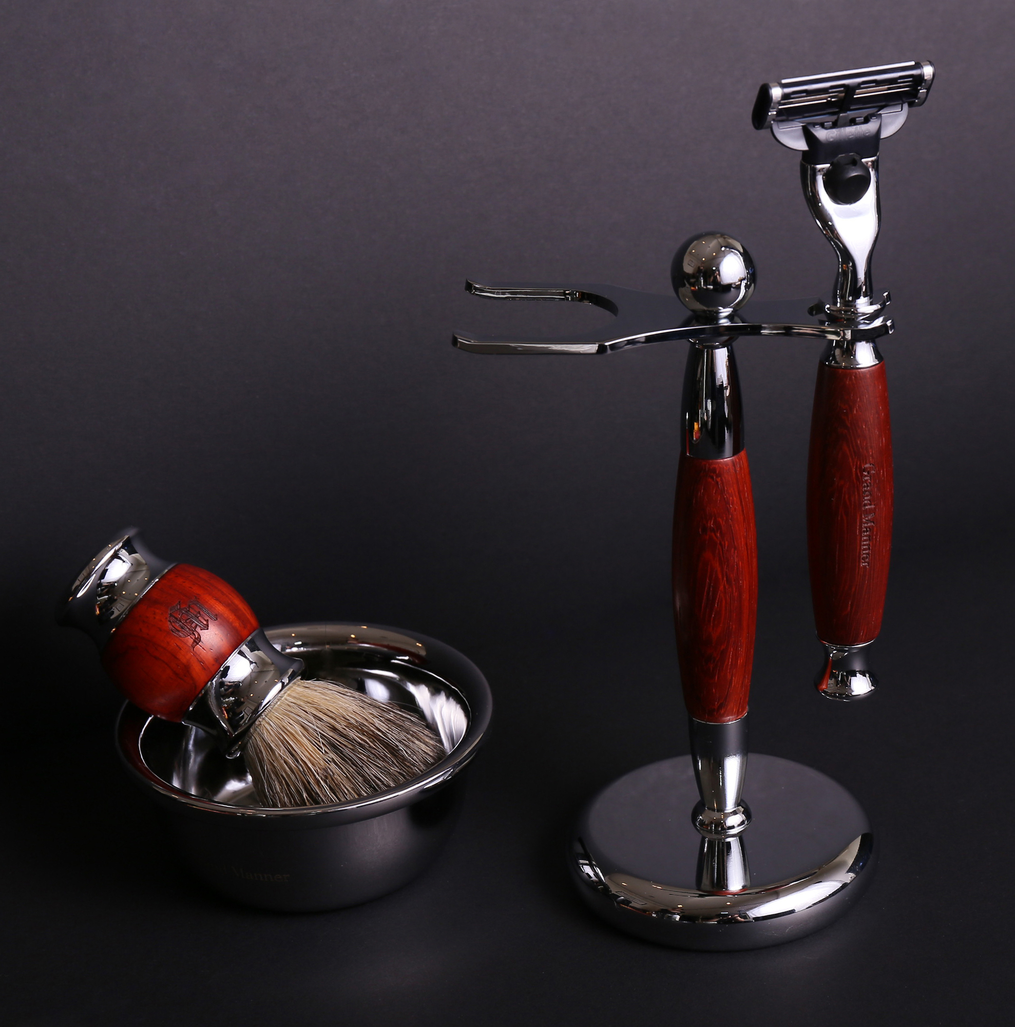 英國 Grand Manner 紅檀木 手動安全刮鬍刀組（Mach3 / 鋒速3刀片 / 禮盒）