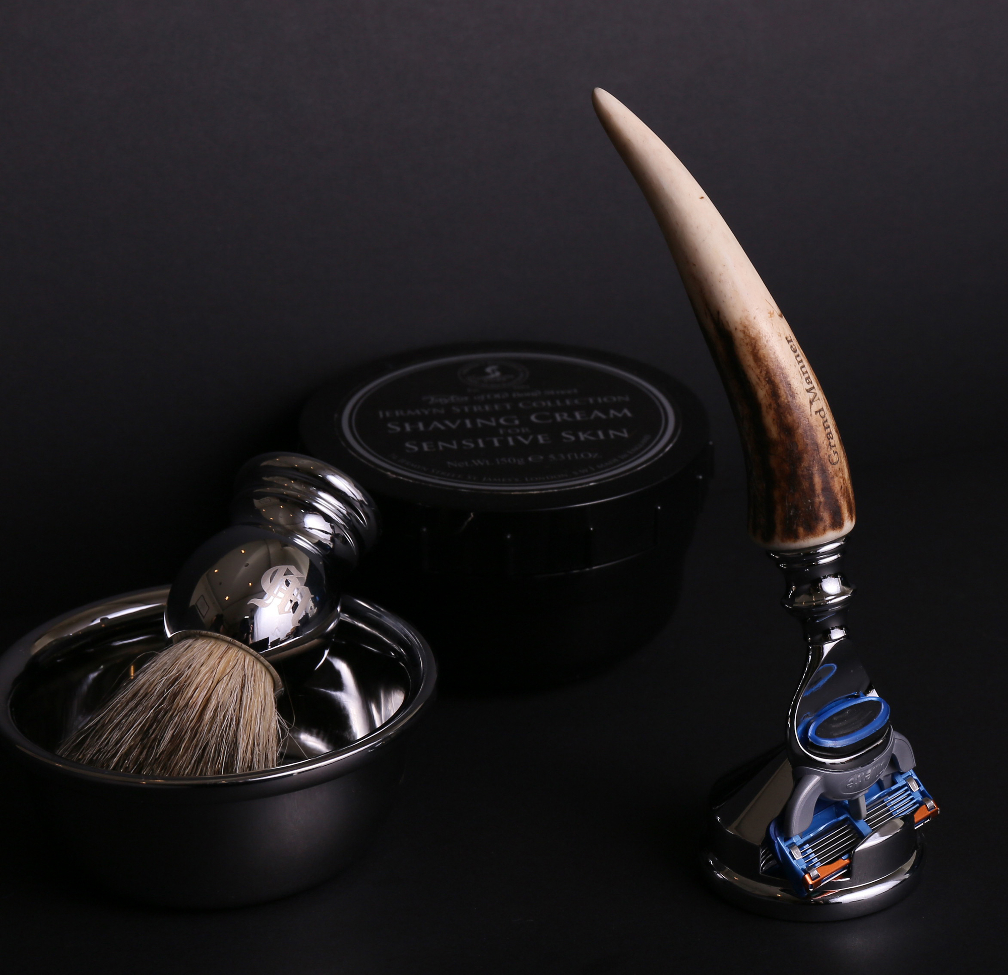 英國 Grand Manner 傳世鹿角 手動安全刮鬍刀（Fusion / 鋒隱刀片）