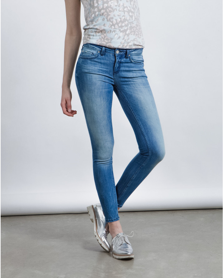 【silvian-heach】大腿刷白緊身牛仔褲