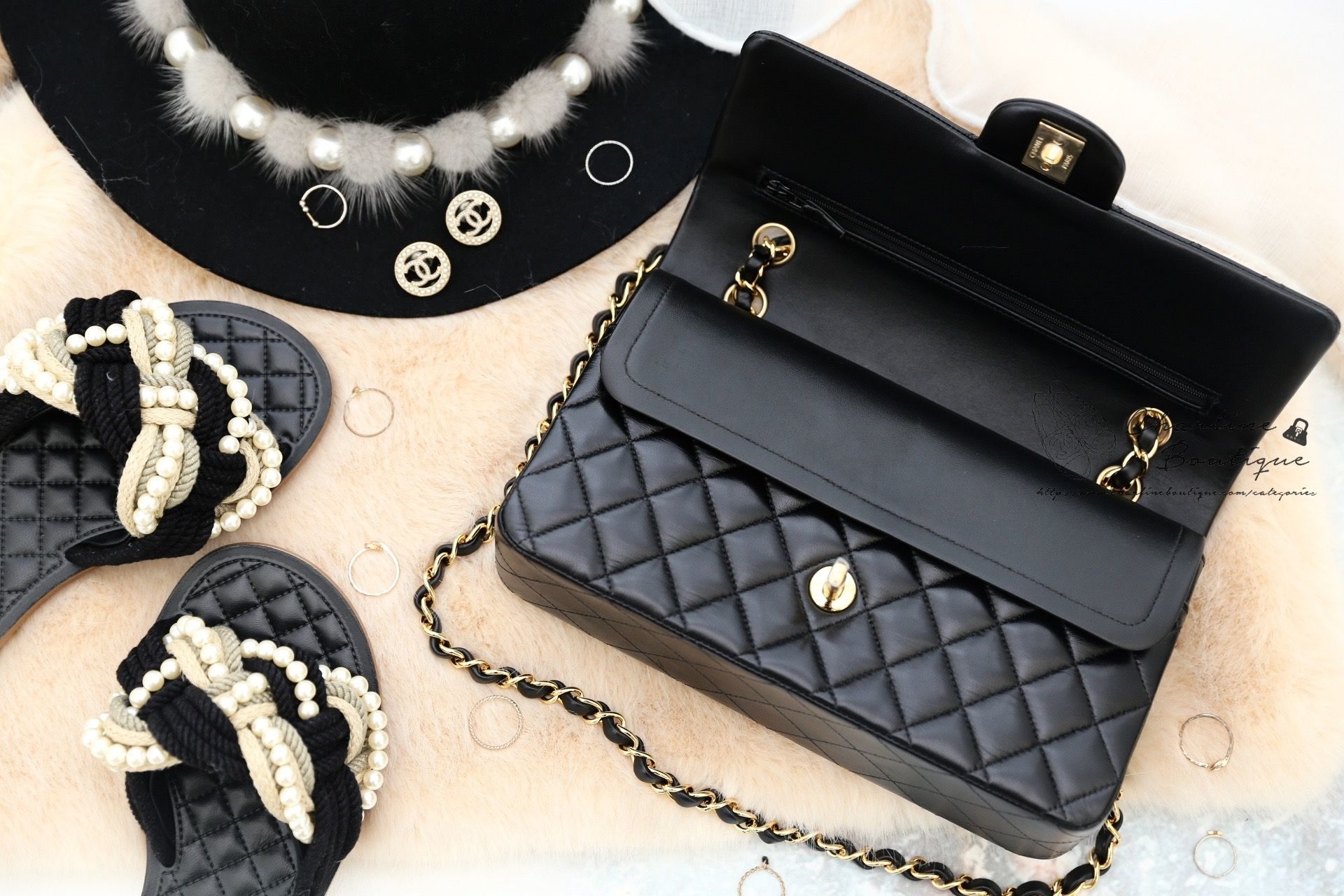 Chanel Classic Handbag 黑色金鍊26cm小羊皮菱格紋肩背包