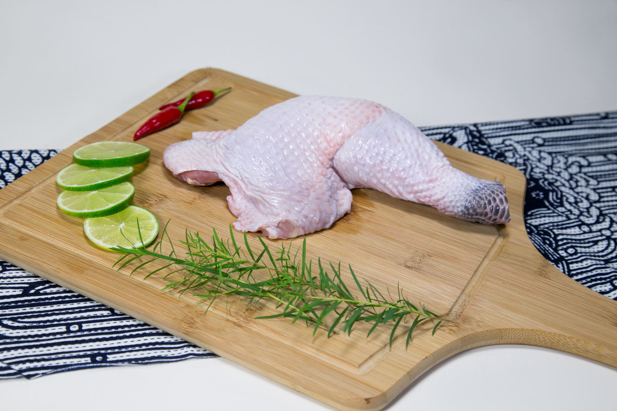 放山雞腿整隻不切（XL）