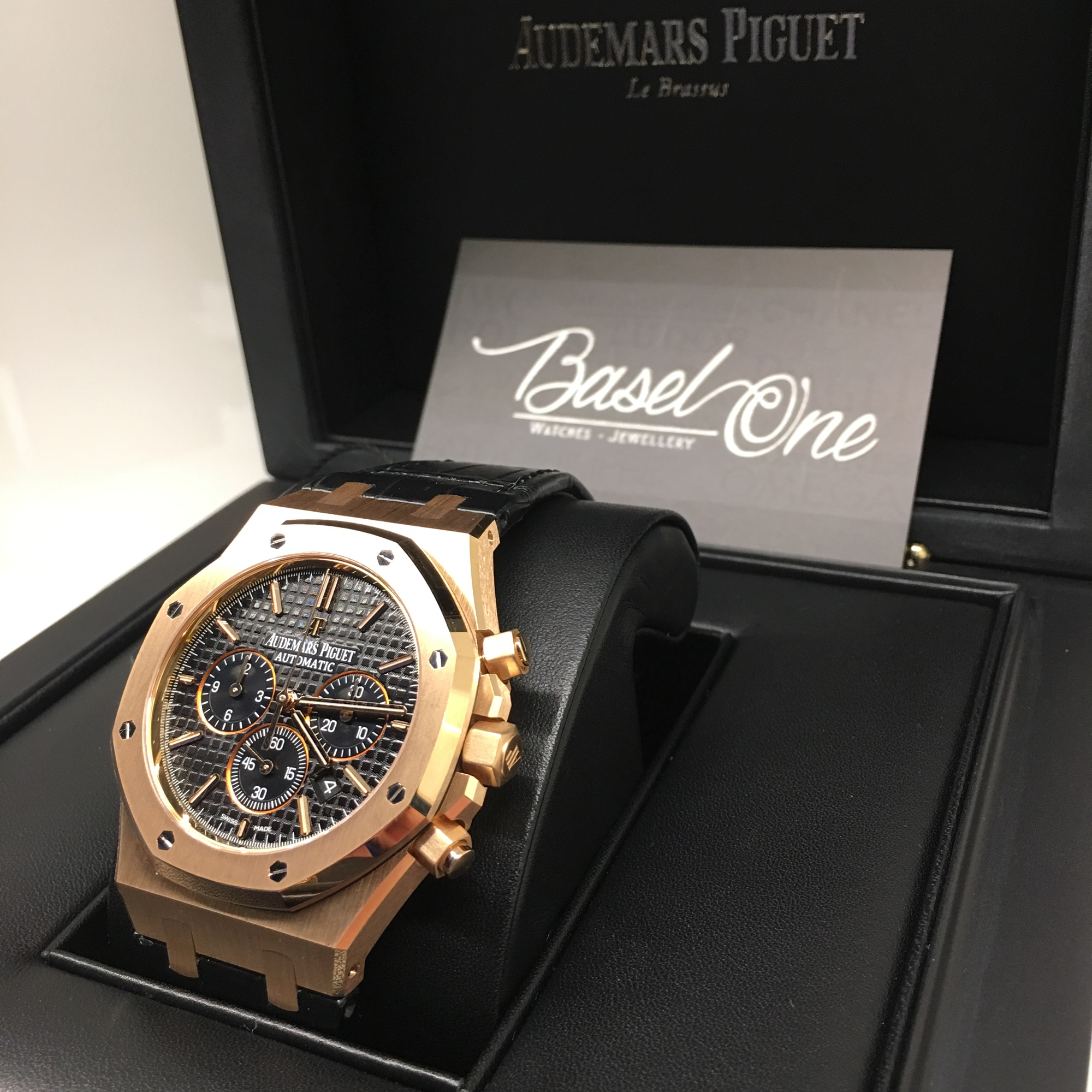 DISCONTINUED BRAND NEW AUDEMARS PIGUET 26320or ROYAL OAK CHRONOGRAPH ROSE GOLD BLACK LEATHER