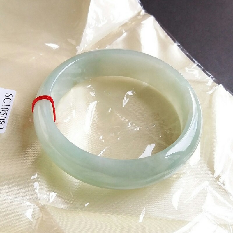 JP502 冰萍果綠寬版玉鐲 59.23mm (1.57)