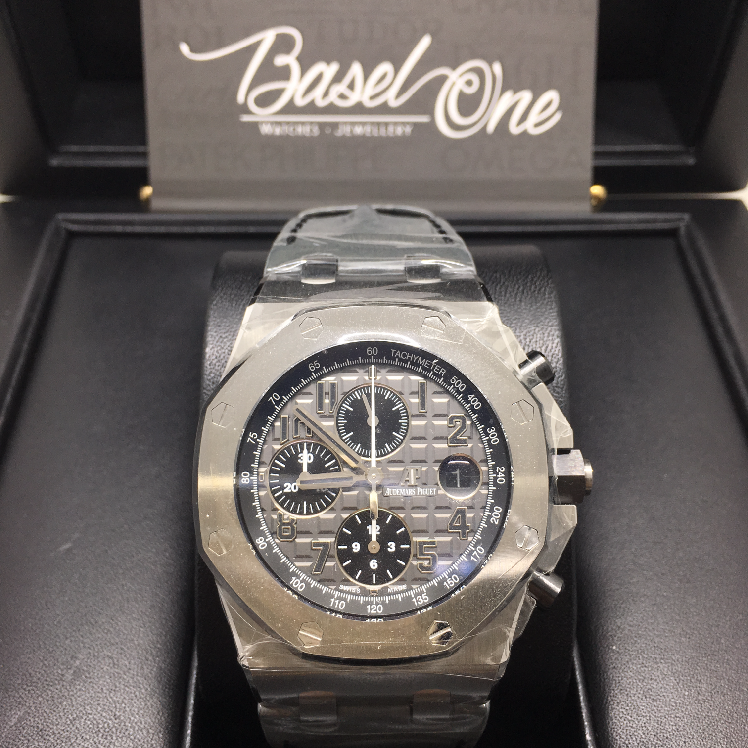 BRAND NEW AUDEMARS PIGUET 26470st ROYAL OAK OFFSHORE CHRONOGRAPH LEATHER GREY