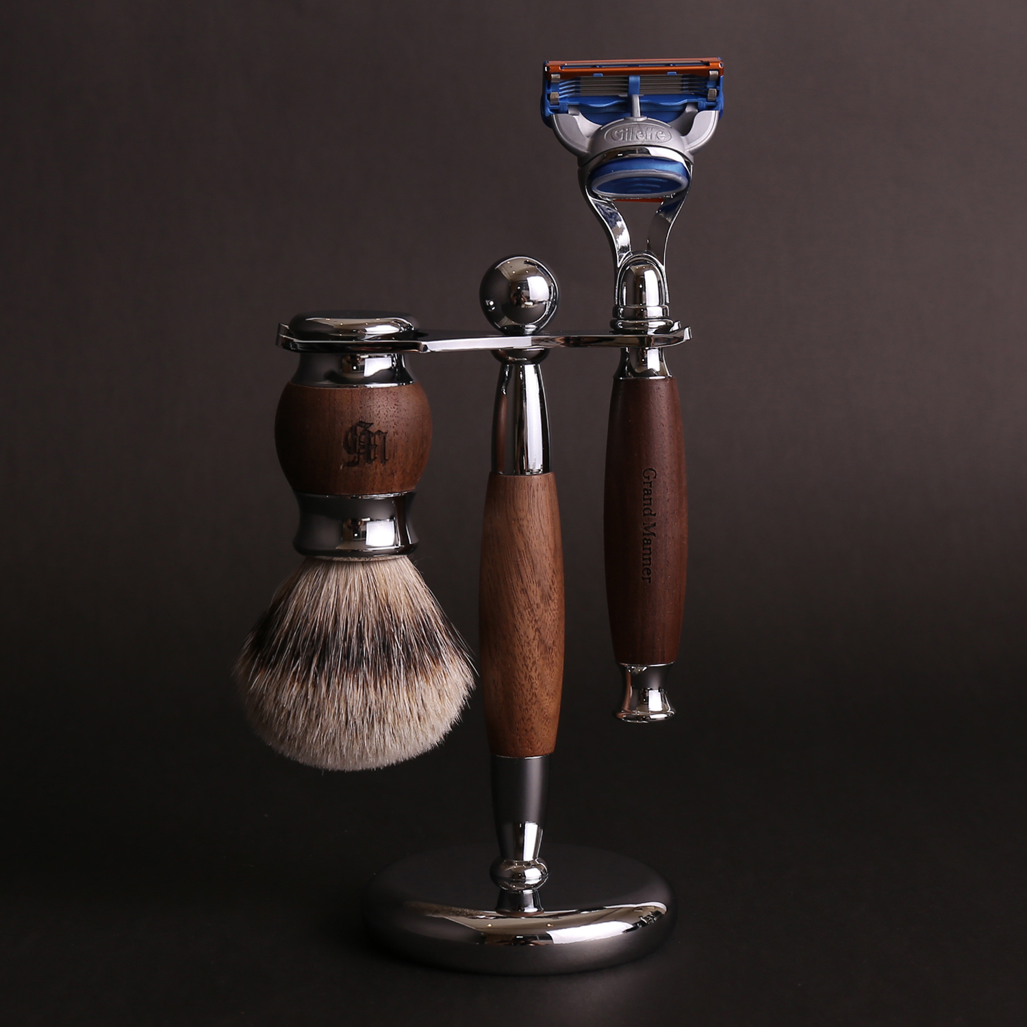 ★ 75折 ★ 尊爵胡桃木 手動安全刮鬍刀 5件超值組（Fusion / 鋒隱刀片）