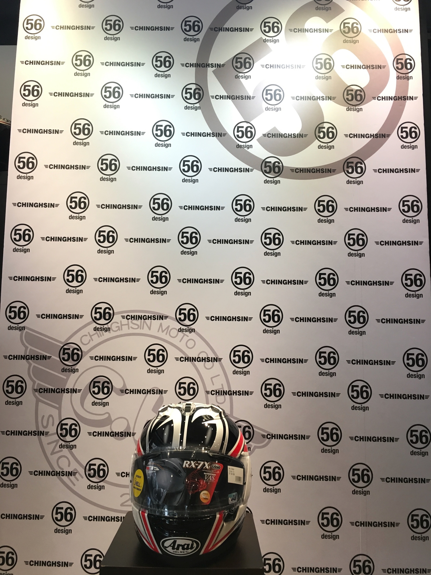 56DESIGN 五芒星彩繪 ARAI 預訂安全帽