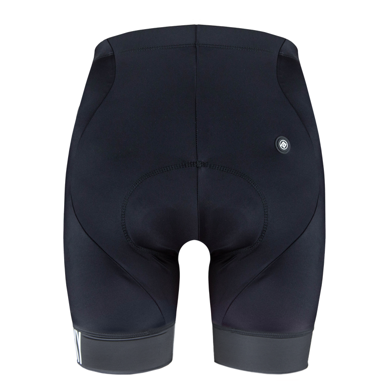 女款短褲 豔彩 簡約黑