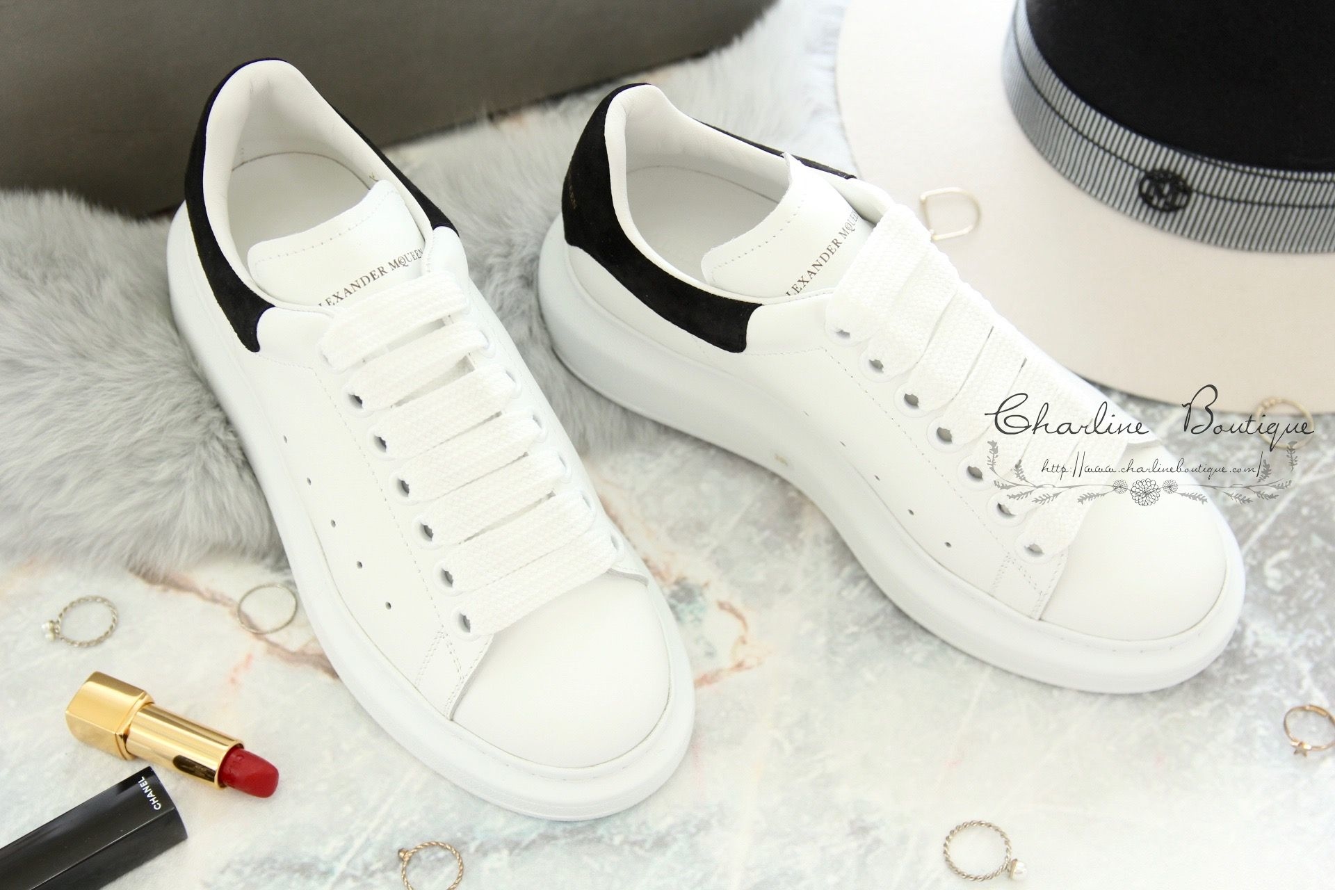 Alexander McQueen Oversized Sneaker 白色黑麂皮小牛皮運動鞋