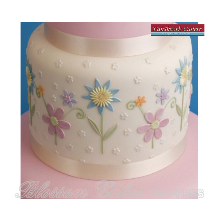 'Fantasy Flowers' Patchwork Cutters