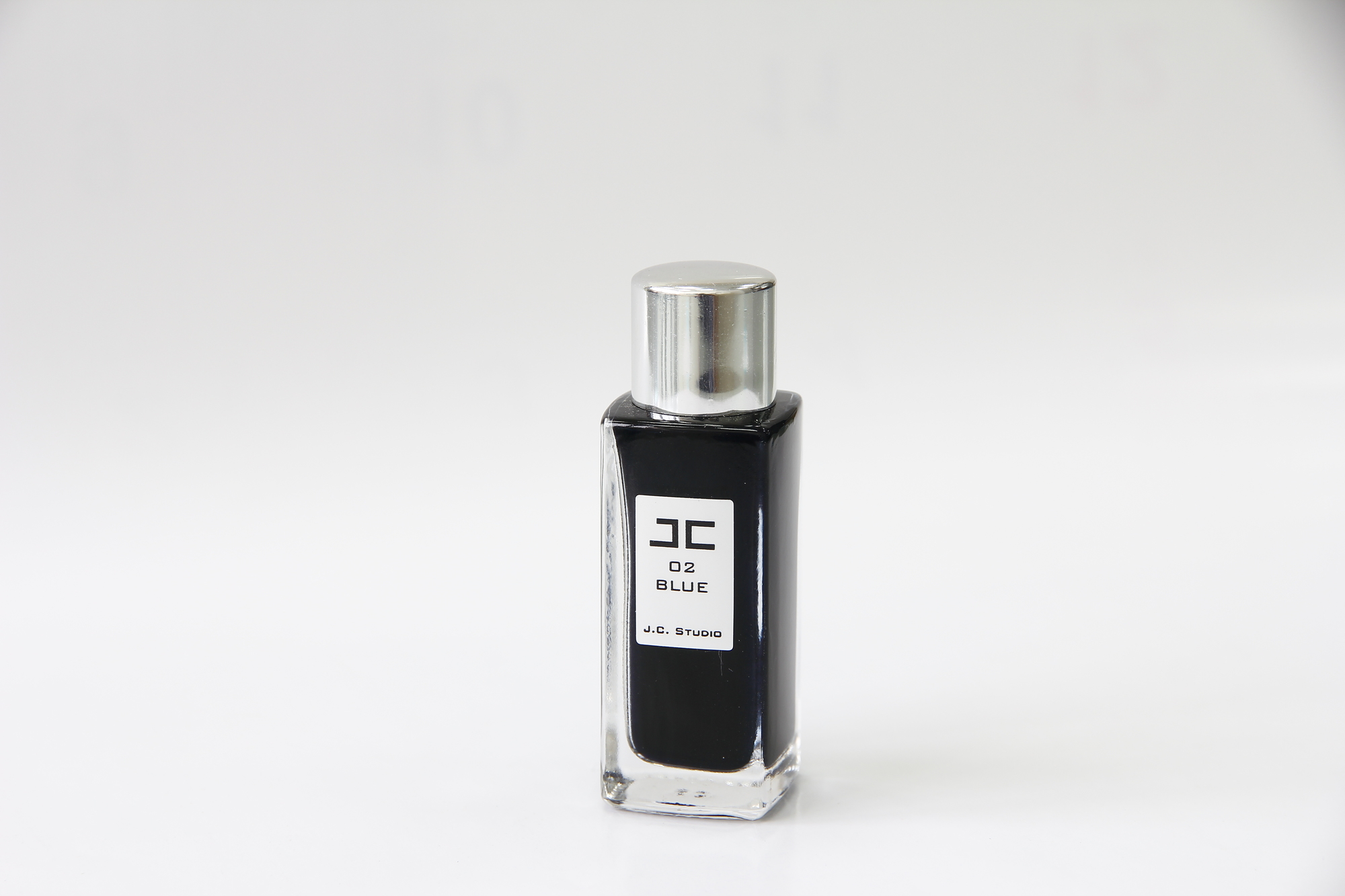 JC NO.02 BLUE 藍色 - 8 ml  (攜帶瓶)