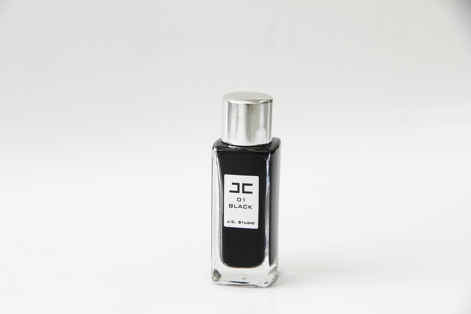 JC NO.01 BLACK 黑色 - 8 ml  (攜帶瓶)