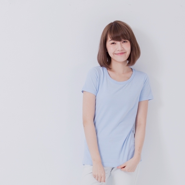 簡單 圓領 素面 蜜桃棉 女T 水藍色