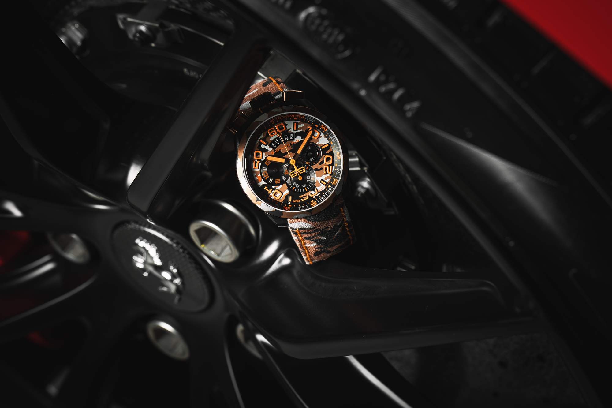 BOLT 68 系列  沙哈拉迷彩計時碼錶