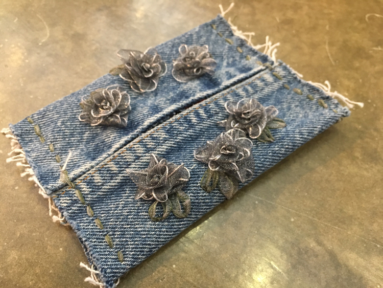 牛仔刺繡面紙包