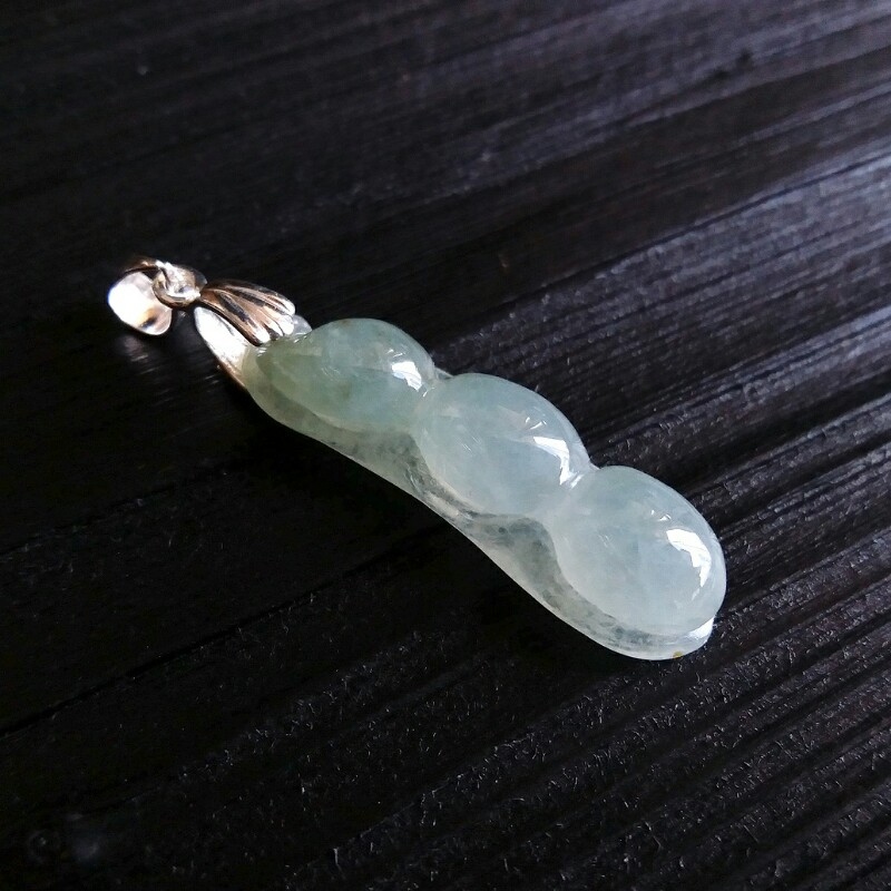 J660 冰種淺綠四季豆吊墜